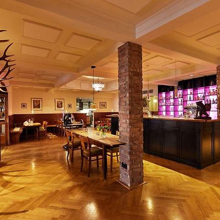 Hotel Zum Roten Baeren Freiburg Εστιατόριο φωτογραφία